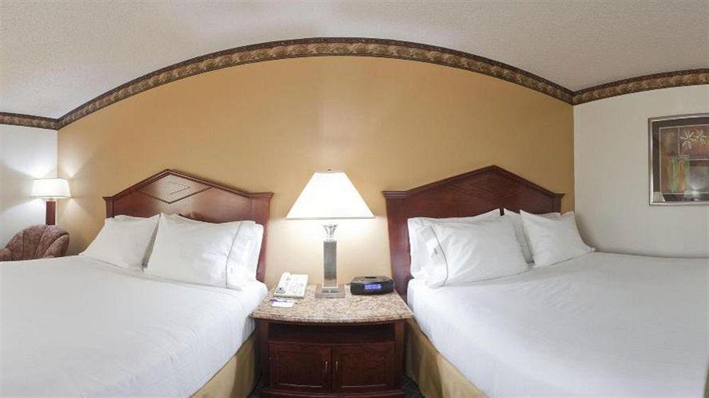 Holiday Inn Express Hotel & Suites Minneapolis-Golden Valley, An Ihg Hotel Exterior foto